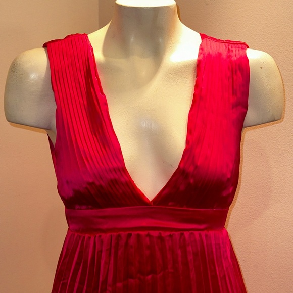 Jessica Simpson Grecian Cocktail Dress - Picture 5 of 10